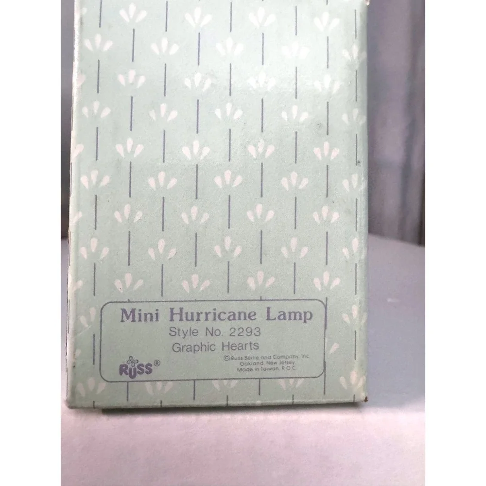 Vintage Russ Berrie Mini Hurricane Lamp Ceramic Graphic Hearts Style 2293 NIB